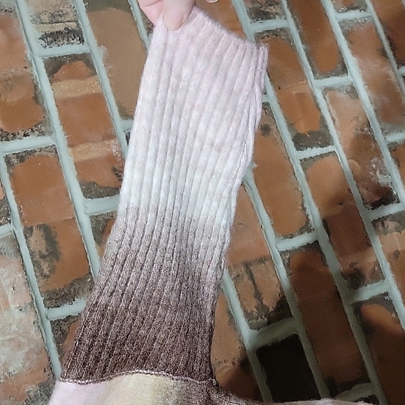 LOFT NWT pink and brown sweater.  Very wam and cozy. 3% wool.  size S - Picture 4 of 8